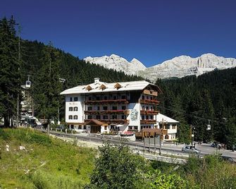 Hotel Bertelli - Madonna di Campiglio - Edificio