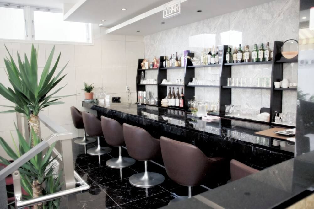 Business Hotel Yamate Inn - Fujiyoshida - Bar