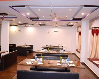 Rudraksh Hotel & Restaurant - Kumbhalgarh - Restaurant