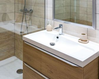Holiday Home A Suara-2 by Interhome - Ghisonaccia - Bathroom