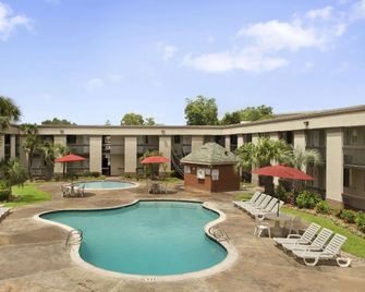 Travelodge by Wyndham New Orleans West Harvey Hotel - Harvey