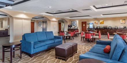 Image of hotel: Comfort Inn & Suites Clinton