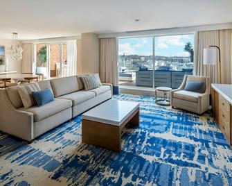 Newport Marriott Hotel & Spa - Newport - Living room