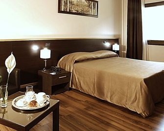 Forum Palace Hotel - Cassino - Schlafzimmer