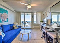 Oceanfront Resort-Style Getaway - Walk to Beach! - Daytona Beach - Living room