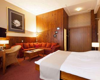 Hotel Dordrecht - Dordrecht - Camera da letto