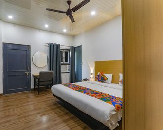 Fabhotel Super 3 Premium II - Kanpur - Schlafzimmer
