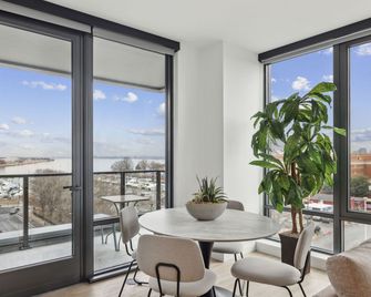 Placemakr Buzzard Point - Washington, D.C. - Balcony