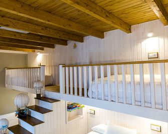 Hospedium Hotel El Nido de Alcudia Suites - Almodóvar del Campo - Trappen