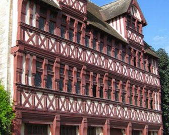 Hôtel Des Quatrans - Caen - Building