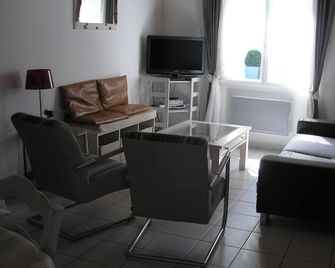 3 villa with private pool, 800 m from the beach, 200 m from cycle paths - Dolus-d'Oléron - Soggiorno