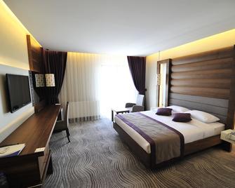 Grand Cenas Hotel - Ağrı - Bedroom