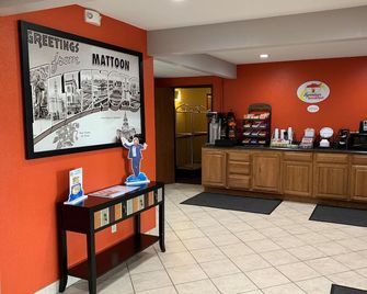 Super 8 by Wyndham Mattoon - Mattoon - Buffet