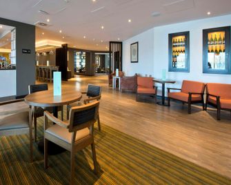Premier Inn Heathrow Airport Terminal 4 - Hounslow - Restaurant
