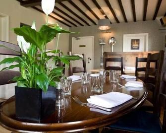 The Cherry Tree Inn - Henley-on-Thames - Restaurant