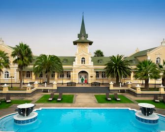Swakopmund Hotel & Entertainment Centre - סוואקופמונד - בריכה