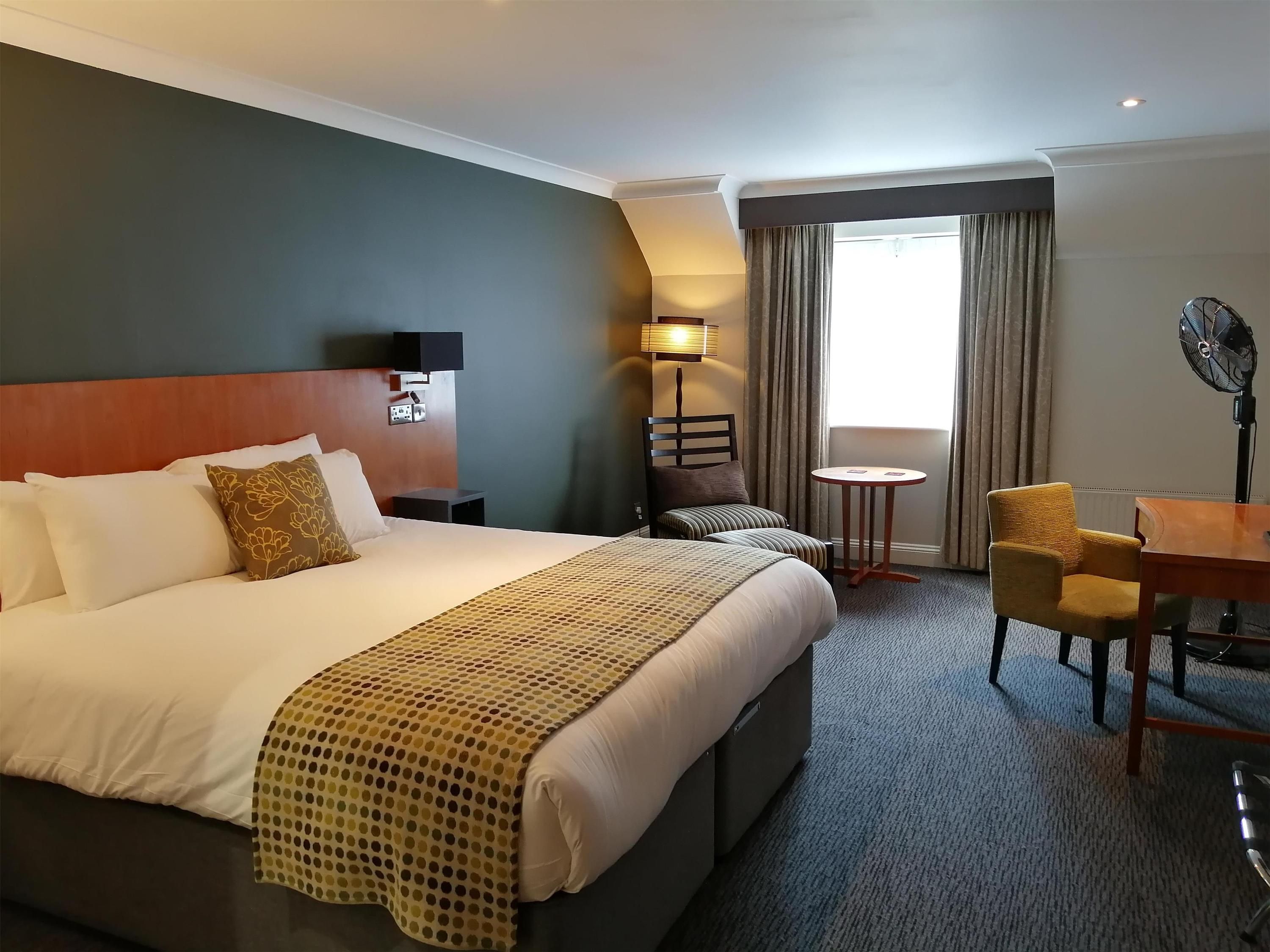 Best Western Plus Angel Hotel - Chippenham - Спальня