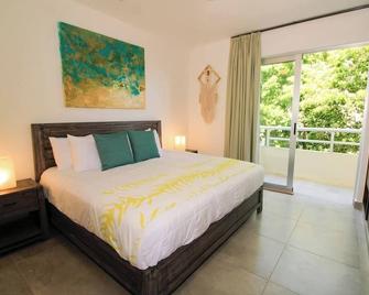 Elegant 2BR Home in Sirenis with Pool BBQ Pkng close to the Beach - Xetna - Makuuhuone