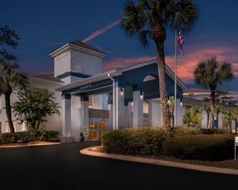 Holiday Inn Express Saint Simons Island By IHG - Saint Simons - Edificio