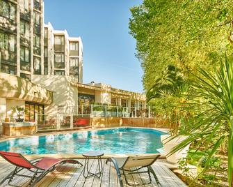 Hotel Le Bayonne - Baiona - Pool