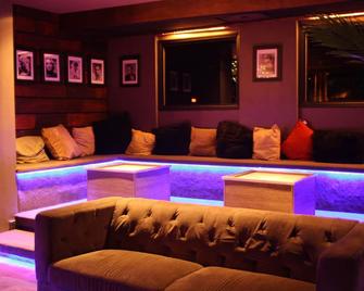 Empress Hotel - Asbury Park - Lounge