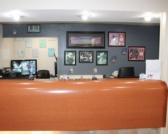 Americas Best Value Inn Tuscaloosa - Tuscaloosa - Ρεσεψιόν