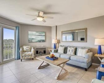 Dazzling Ocean View Suite w/heated pool, beach, marina, tennis/pickleball - Tavernier - Sala de estar