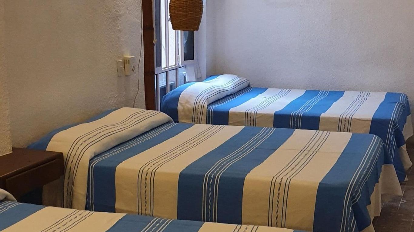 Hotel Corona Zihua