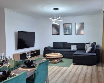 Luxsuite Still Und Komfort 1 Balkon Gril - Dinslaken - Wohnzimmer