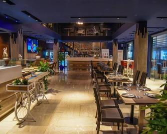 Business Hotel - Casoria - Restaurante