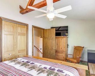 Waterfront Spirit Lake Cabin w/ Boat Rental! - Aitkin - Habitación