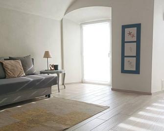 Nene's Home - Sanremo - Pokój dzienny