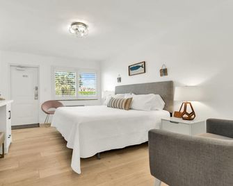 Boutique Hotel King Room W/ Pool, Location! Walk To Beach/Restaurants/Nightlife - Deerfield Beach - Ložnice