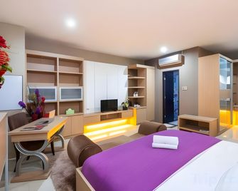 Marina Hotel - Ambon - Bedroom