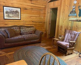 Ponderosa Cabin Columbia Mountain Ranch - Columbia Falls - Sala de estar