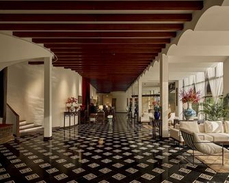 aNhill boutique - Hue - Lobi