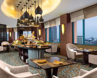 Hotel Ciputra Semarang managed by Swiss-Belhotel International - Semarang - Restaurant