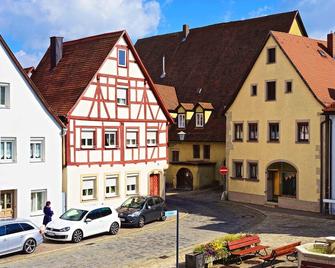 Weissenburg Altstadt: Charming living in a monument - Weißenburg in Bayern - Building