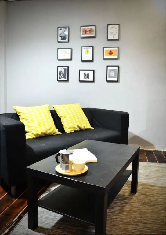 جود فيلاز تونج لور هوستل