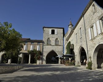 Beautiful apartment for 4 people in the charming medieval village - Monflanquin - Bâtiment