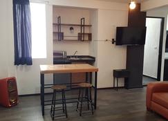 Furnished appartment close to historic downtown and Angelopolis business area - Puebla - Kuchnia