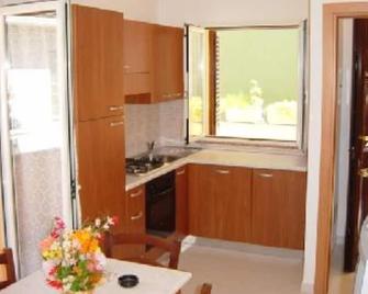 apartments - 3 rooms - 4/6 persons Residential flat - Riccione - Kitchen