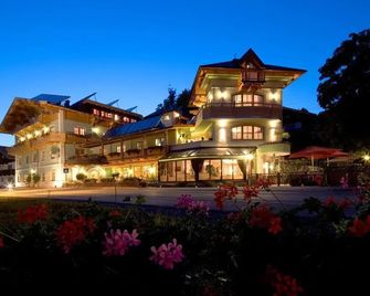 Hotel Gasthof Obermair - Fieberbrunn - Budynek