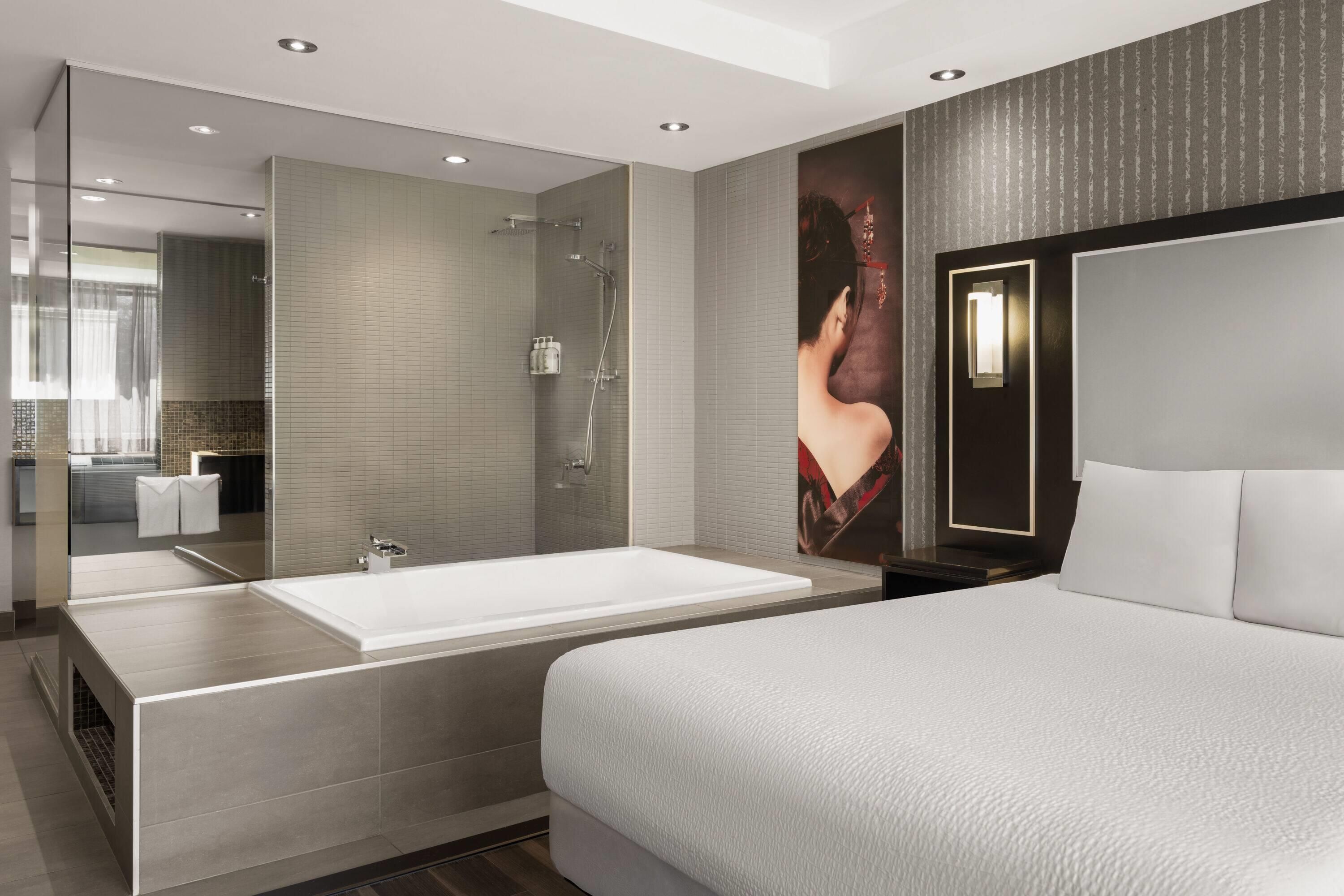 Ramada by Wyndham Laval - Laval - Bedroom