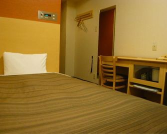 Central Hotel - Kuwana - Habitación