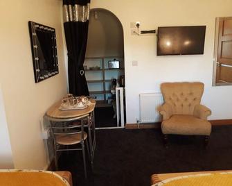 Boutique Country House Aldergrove - Crumlin - Comedor