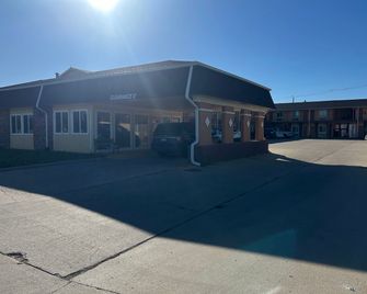 Crete Inn by Capital O Near Lincoln - Crete - Edificio