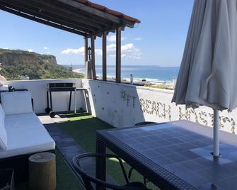 Fonte da Telha Beach Hostel - Costa de Caparica - Balcon