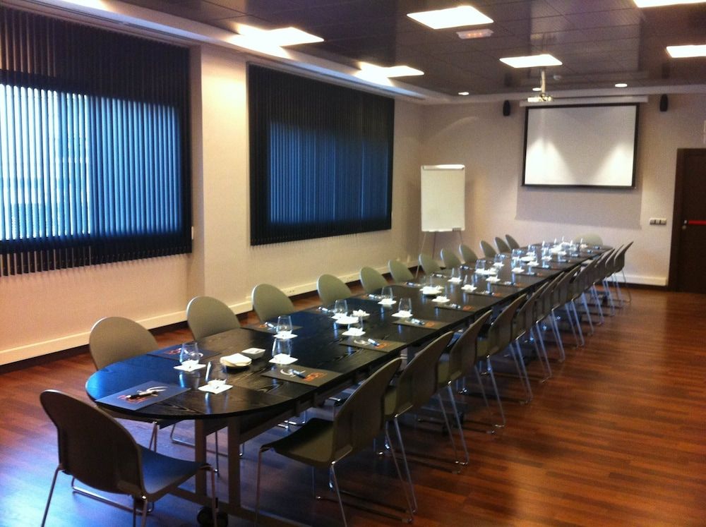 Tach Madrid Airport - Madrid - Sala de reuniones