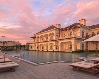 Vinpearl Discovery 2 Phu Quoc - Phu Quoc